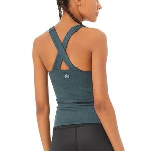 Alo Yoga Elevate Top - M